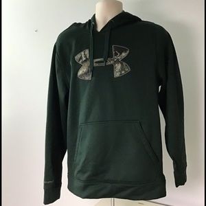 Under Armor men’s green hoodie with camouflage lining. M